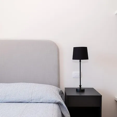 Splendida Vista Sul Apartamento Como