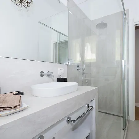 アパート Splendida Vista Sul コモ