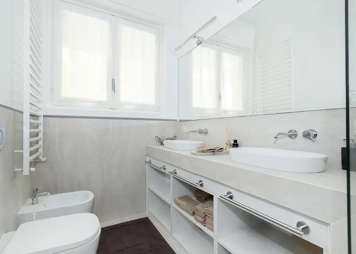 Splendida Vista Sul Apartamento Como